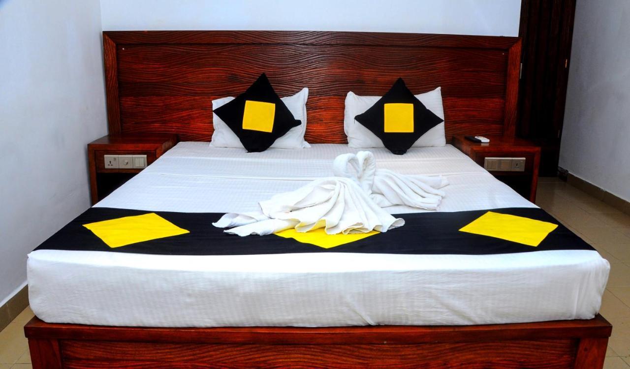 Happy Banana Hotel Unawatuna Exterior foto
